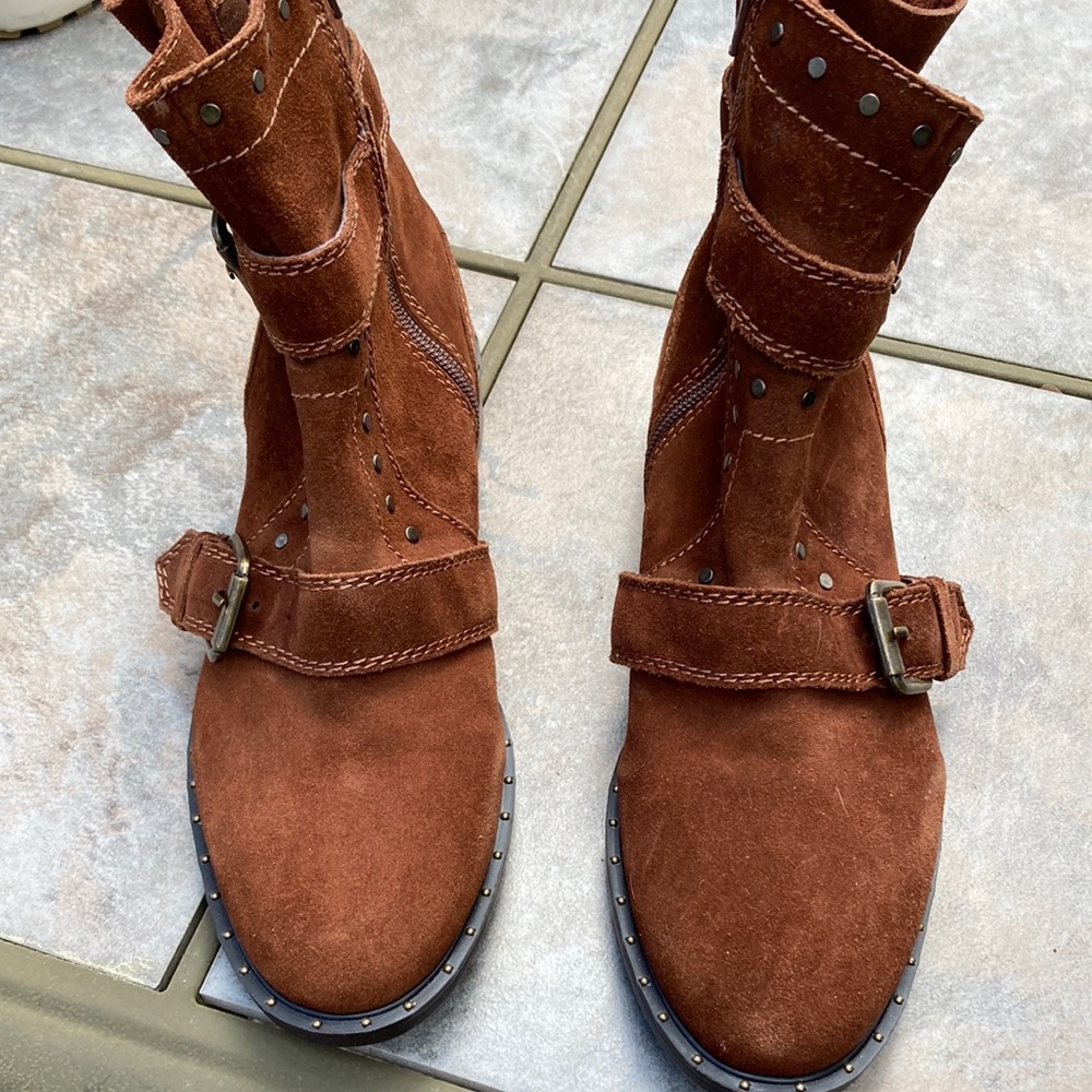 Steve Madden ankle booties